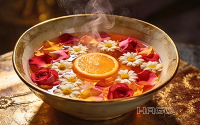 Ätherische Öle und Düfte